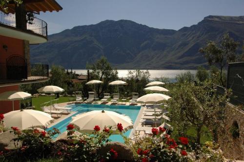 Villa Elite Resort Лимоне-суль-Гарда Экстерьер фото