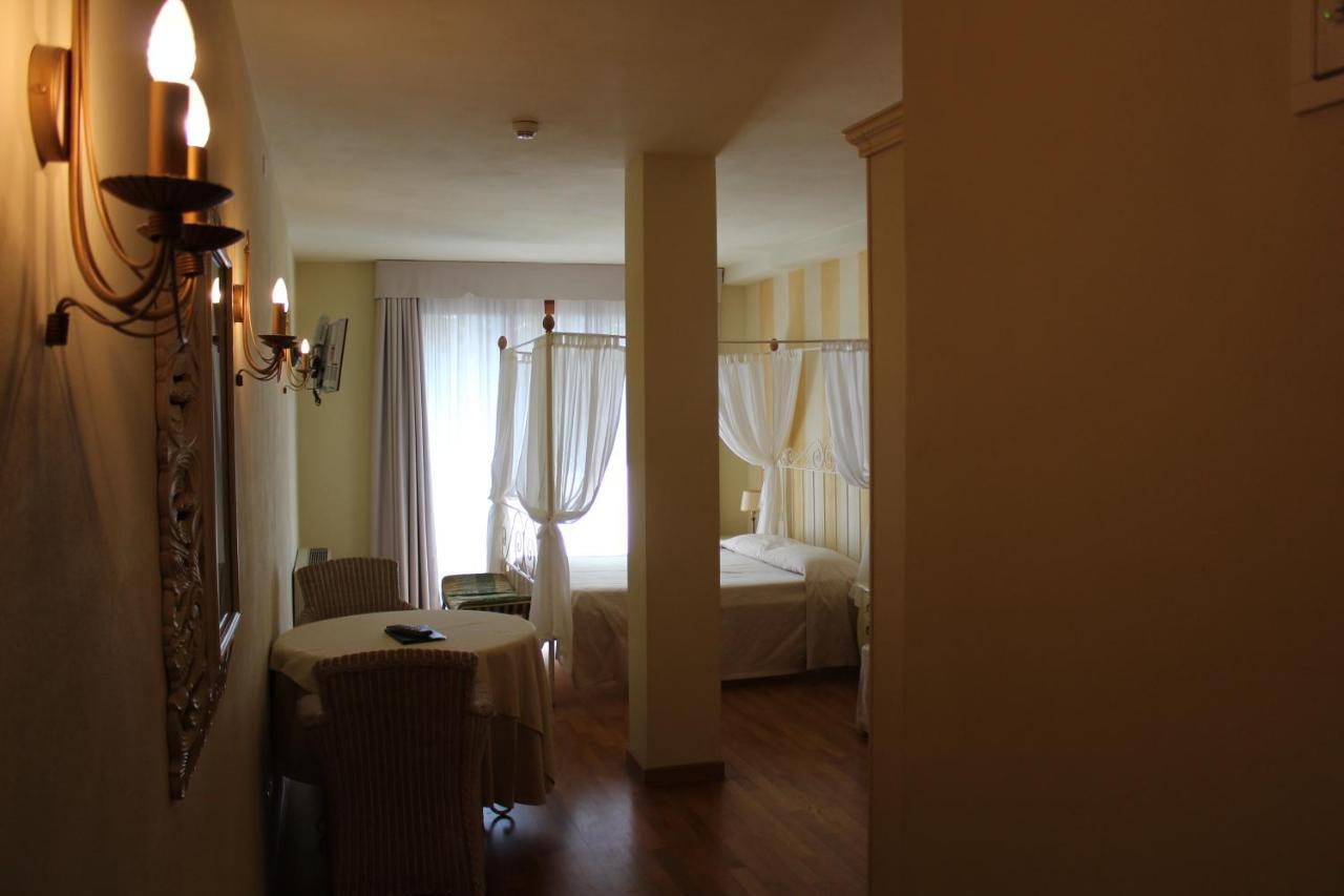 Villa Elite Resort Лимоне-суль-Гарда Экстерьер фото