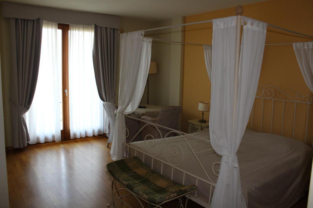 Villa Elite Resort Лимоне-суль-Гарда Экстерьер фото